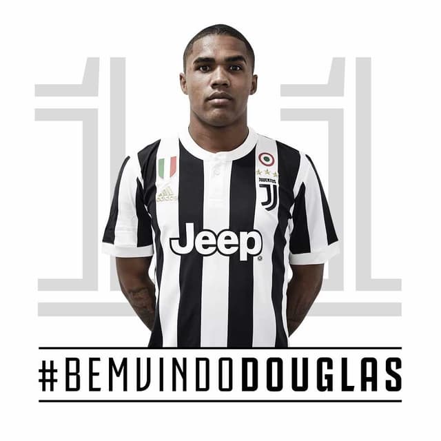 Douglas Costa apresentado na Juventus