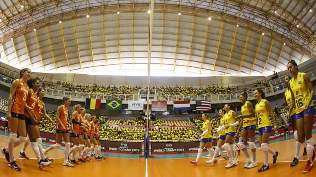 Vôlei: Brasil x Holanda