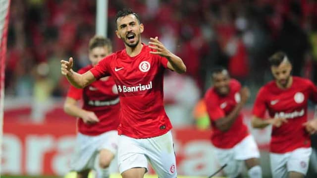 Internacional 2 x 0 Oeste