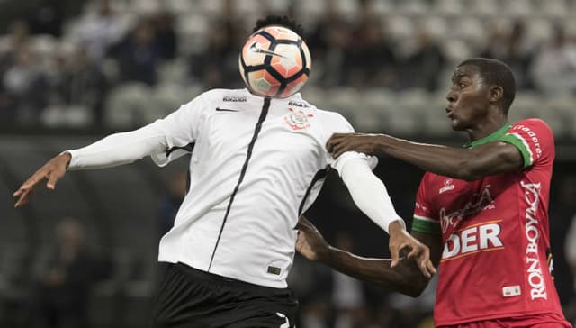 Corinthians tem três treinos até domingo