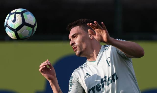 Moisés em treino do Palmeiras