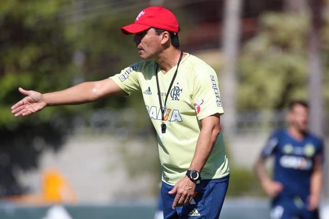 Zé Ricardo em treino desta sexta-feira