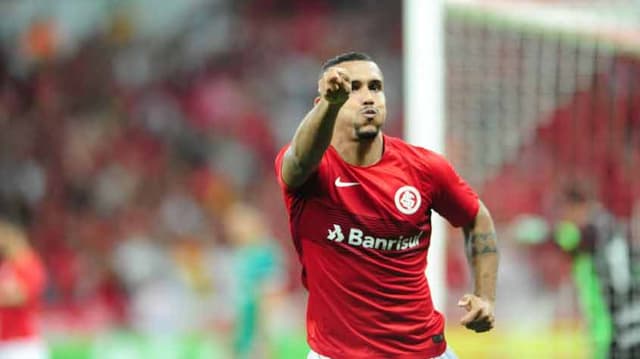 Internacional 3 x 0 Goiás