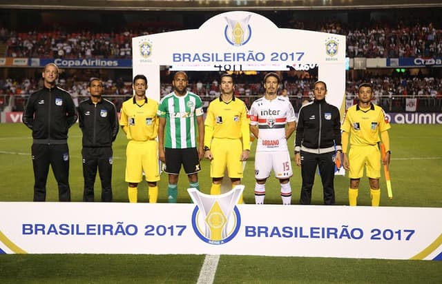 São Paulo contesta arbitragem de Pericles Bassols