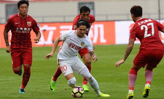 Tianjin Quanjian - Shanghai SIPG - Pato