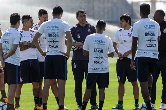 Elenco do Corinthians tem dado conta