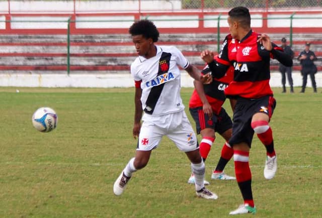 Confira a seguir a galeria especial do LANCE! com imagens do jogo de ida entre Vasco e Flamengo semana passada