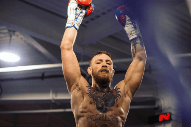 Conor McGregor provocou rival Floyd Mayweather na internet