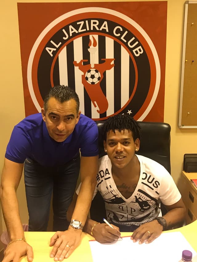 Romarinho acertou com o Al Jazira (EAU)