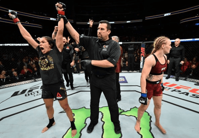 Amanda Nunes manteve cinturão no UFC 215 contra Valentina Shevchenko