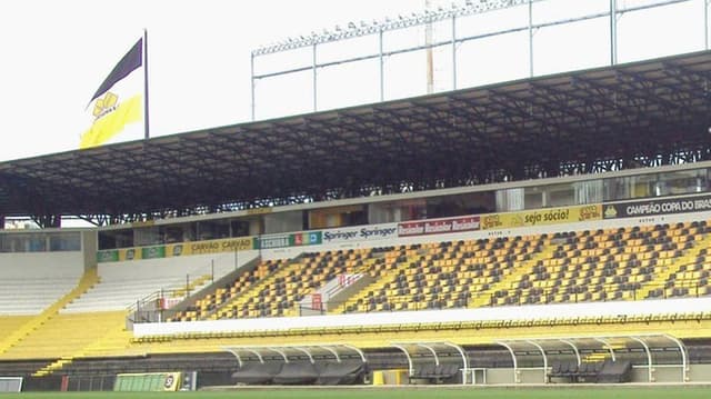 Heriberto Hülse - estádio do Criciúma