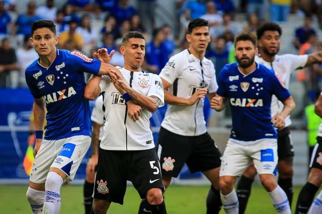 1 - O CORINTHIANS está no topo, com seu valor estipulado em US$ 576,9 milhões, segundo a revista 'Forbes'.