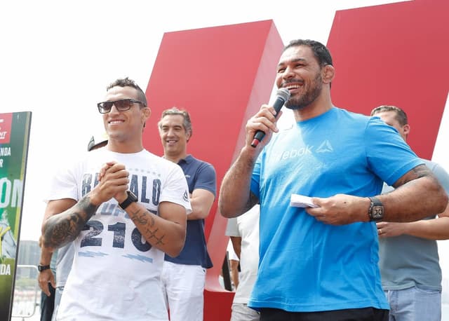 Lançamento da campanha aconteceu em Santos, com lenda Rodrigo Minotauro