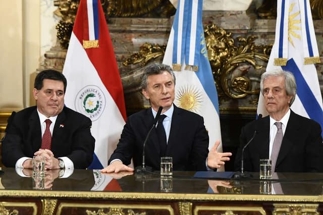 Horacio Cortes, Mauricio Macri e Tabaré Vázquez