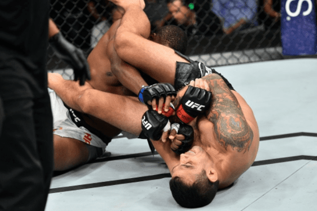 UFC 216: Fabricio Werdum finalizou Walt Harris no primeiro round