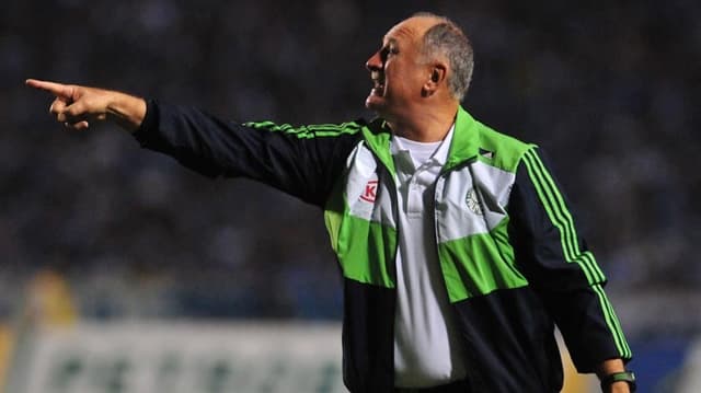 A década atual, iniciada em 1º de janeiro de 2011, teve oito técnicos no Verdão. Cuca foi único com duas passagens. A década começou com Luiz Felipe Scolari, que tinha assinado em 2010. Ele ficou até 2012, com&nbsp;408 jogos, 192 vitórias,&nbsp;111 empates e&nbsp;105 derrotas. Levou Copa do Brasil-12.