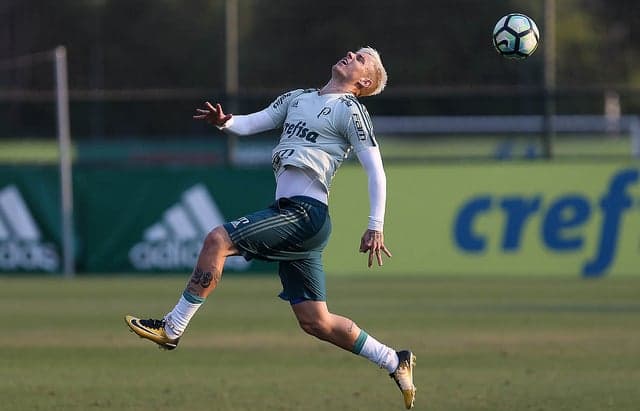 Róger Guedes em treino do Palmeiras