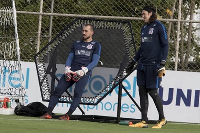 Cássio e Walter em treino do Corinthians