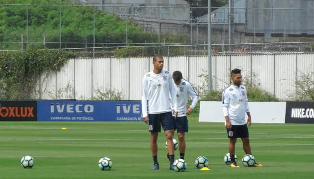 Imagens do treino do Timão nesta sexta-feira