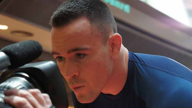 Colby Covington encara câmera e esbanja "marra" em treino aberto do UFC São Paulo