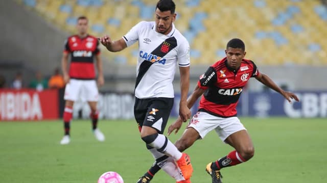 Flamengo 0 x 0 Vasco: as imagens no Maracanã