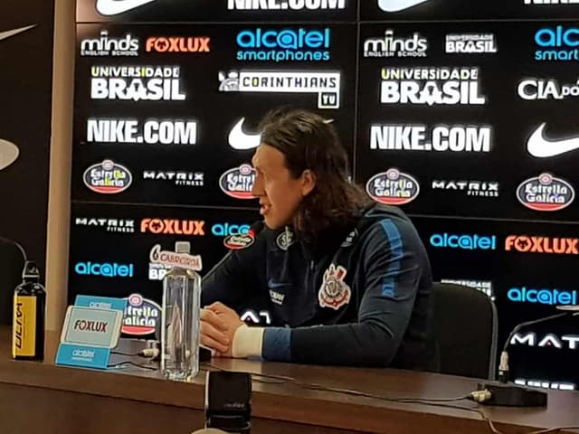 Cássio fala em entrevista no Corinthians