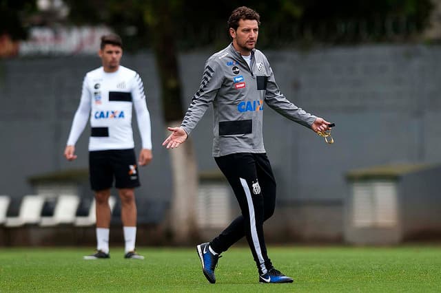 Elano, do Santos