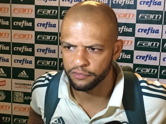 Felipe Melo fala na saída do Allianz Parque