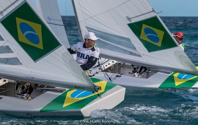 Torben Grael e Lars Grael disputam o SSL Finals, nas Bahamas