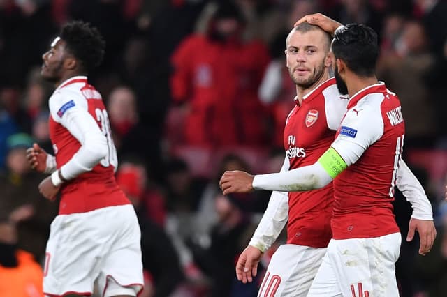 Wilshere e Walcott - Arsenal x BATE Borisov