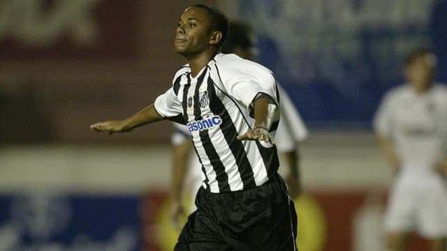 Robinho - 23/02/2005 – Rio Branco 1 x 5 Santos – Paulista - (3)