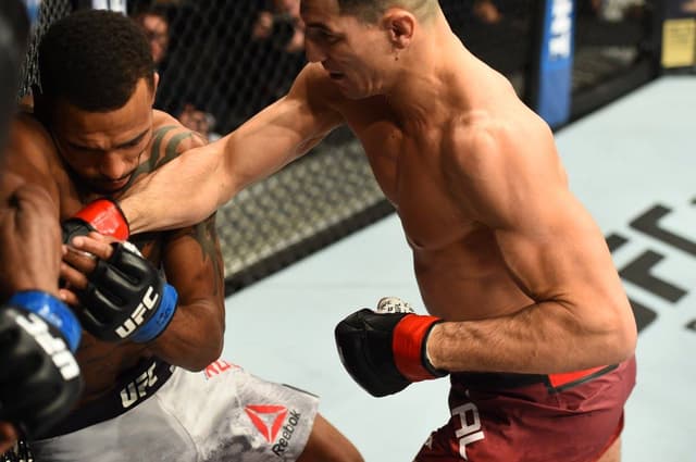 UFC Canadá: Nordine Taleb nocauteou rival no primeiro round