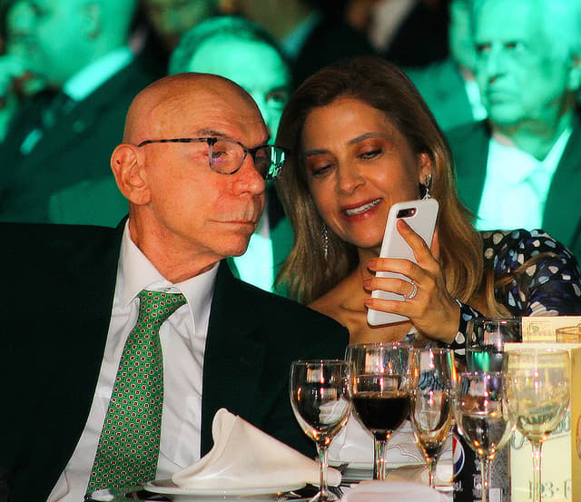 Leila e seu marido, José Roberto Lamacchia, na festa de 103 anos do clube