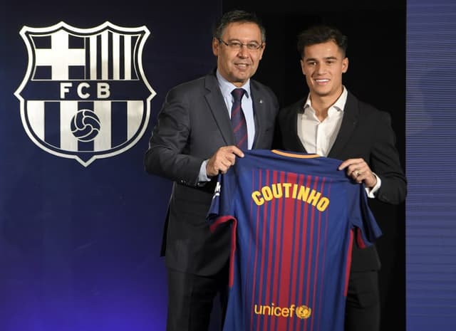 Imagens da apresentação de Coutinho