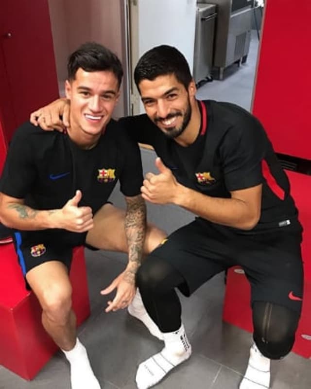 Suárez dá boas-vindas a Coutinho no Barcelona