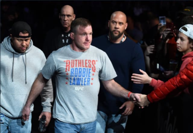 Matt Hughes é homenageado pelo UFC após acidente