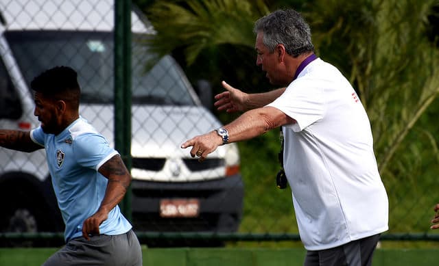 Abel Braga comanda treino do Fluminense