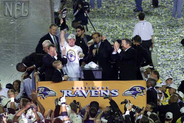 Super Bowl XXXV - Baltimore Ravens 34-7	New York Giants - Raymond James Stadium	- Tampa, Flórida - 28 Jan. de 2001