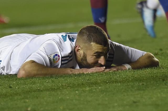 Benzema - Levante x Real Madrid