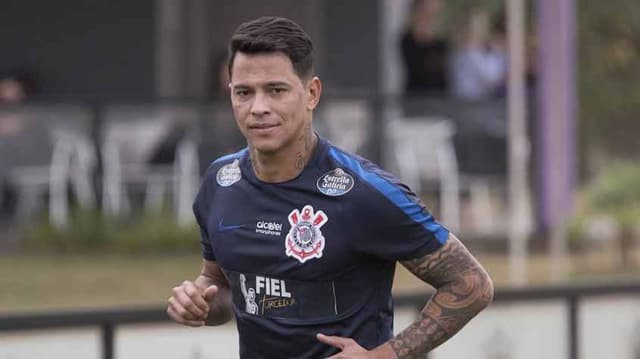 Giovanni Augusto não vem sendo muito aproveitado no Corinthians