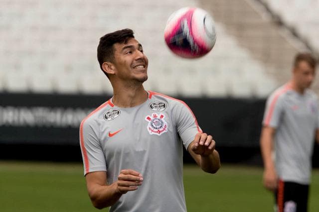 Treino do Corinthians na Arena - Balbuena