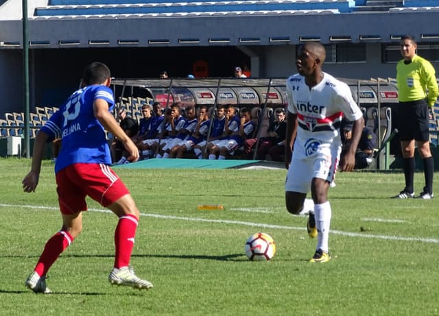 O atacante Toró fez dois gols contra a equipe venezuelana e já soma quatro na competição