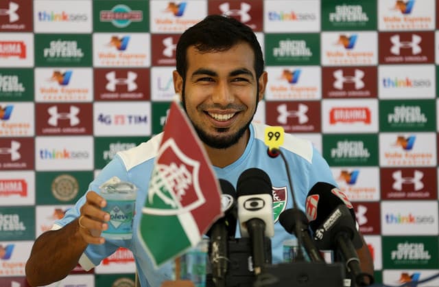 Sornoza em coletiva no CT Pedro Antonio