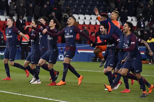 O PSG bateu o Olympique de Marselha por 3 a 0 e se aproximou muito da conquista do título francês