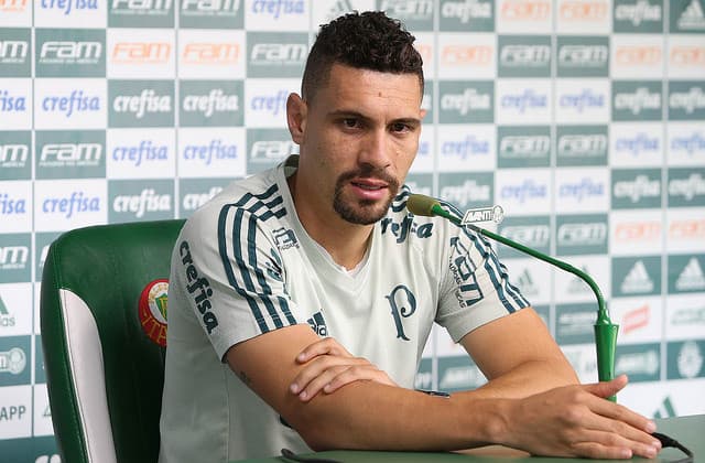 Moisés durante entrevista coletiva nesta terça