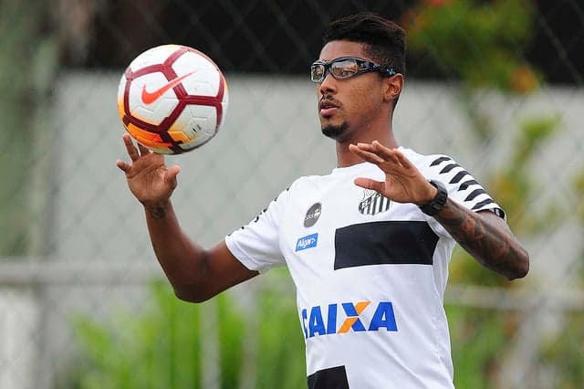 Bruno Henrique segue sem previsão para retornar ao time