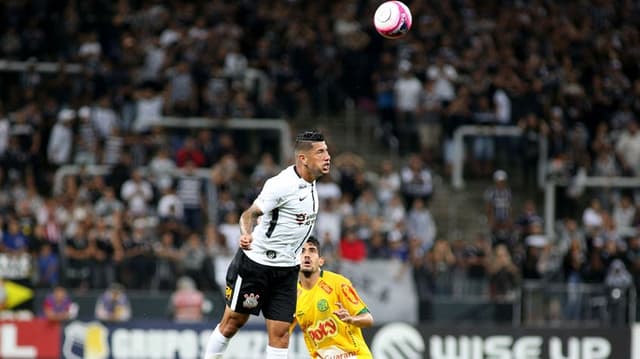 Sheik levou a melhor nota do Corinthians na vitória por 1 a 0 sobre o Mirassol. Não poderia ter sido diferente, já que o atacante marcou seu primeiro gol na volta ao clube no fim de um jogo ruim na Arena Corinthians. Um golaço! Ralf, outro que retornou, agradou. Veja as notas do LANCE! (por Marcio Porto)