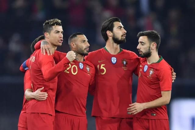 26/3 - 15h30 - Portugal x Holanda: Diante de um adversário forte, mas que não vai à Copa, Portugal tenta se impor em um teste de fogo