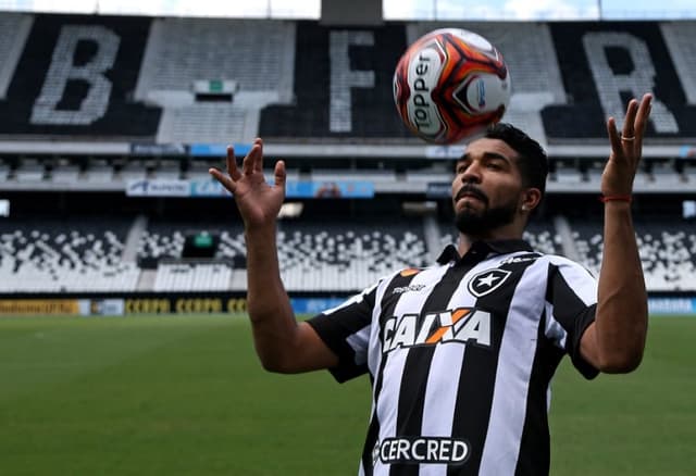 Rodrigo Aguirre - Botafogo