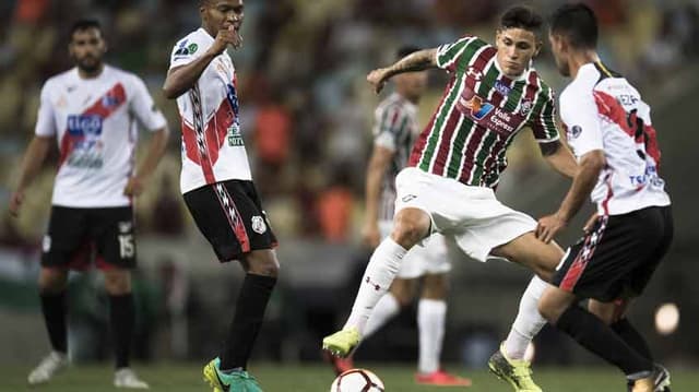 Fluminense e Nacional Potosí se enfrentaram no Maracanã no jogo de ida e o Tricolor venceu por 3 a 1